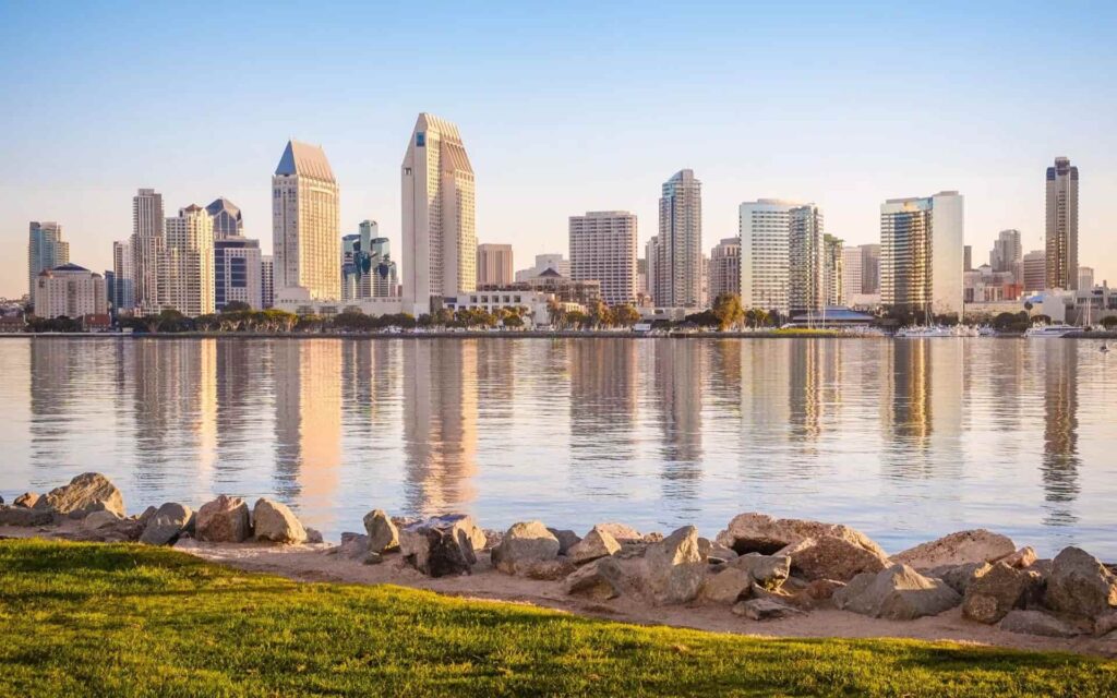 Best walkable neighborhoods in San Diego for local coastal experiences