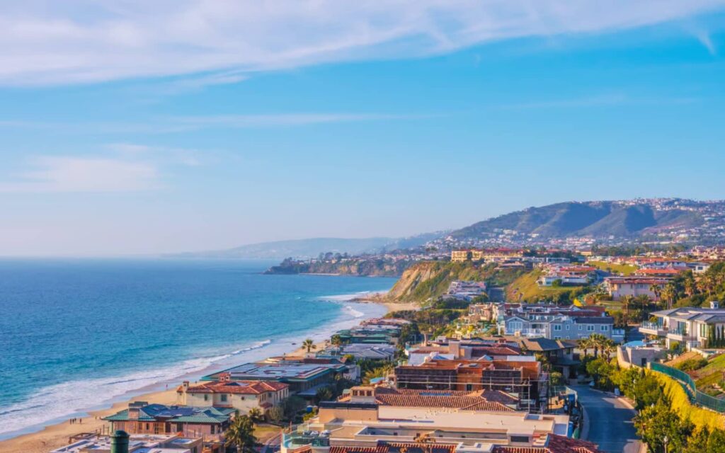 San Clemente Coastal Rental Neighborhood Coastal homes overlooking the ocean and hillside neighborhoods in San Clemente, California.